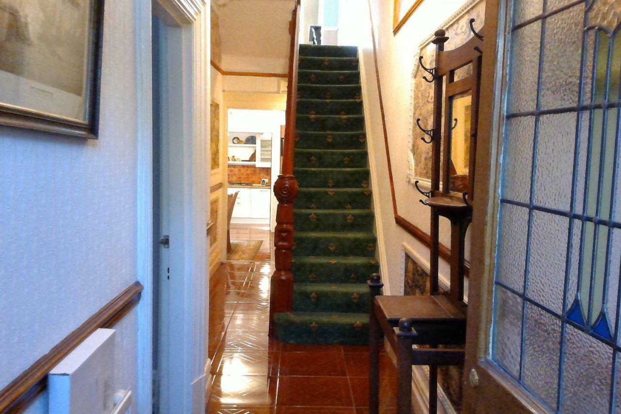 فندق كارديففي  Beautiful Victorian House المظهر الخارجي الصورة