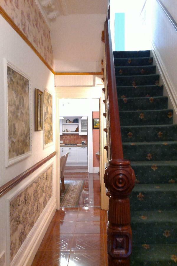 فندق كارديففي  Beautiful Victorian House المظهر الخارجي الصورة