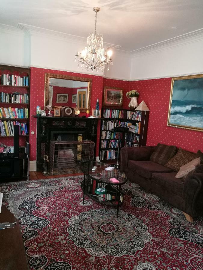 فندق كارديففي  Beautiful Victorian House المظهر الخارجي الصورة